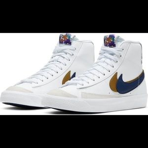 2021 Blazer Mid '77 SE GS 'Double Swoosh - White Gold Blue